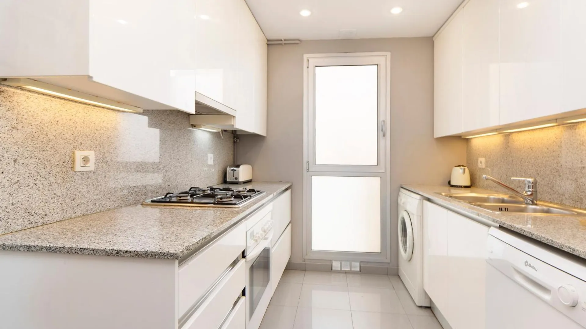 ברצלונה Enjoy Apartments Calle Paris Super Stylish