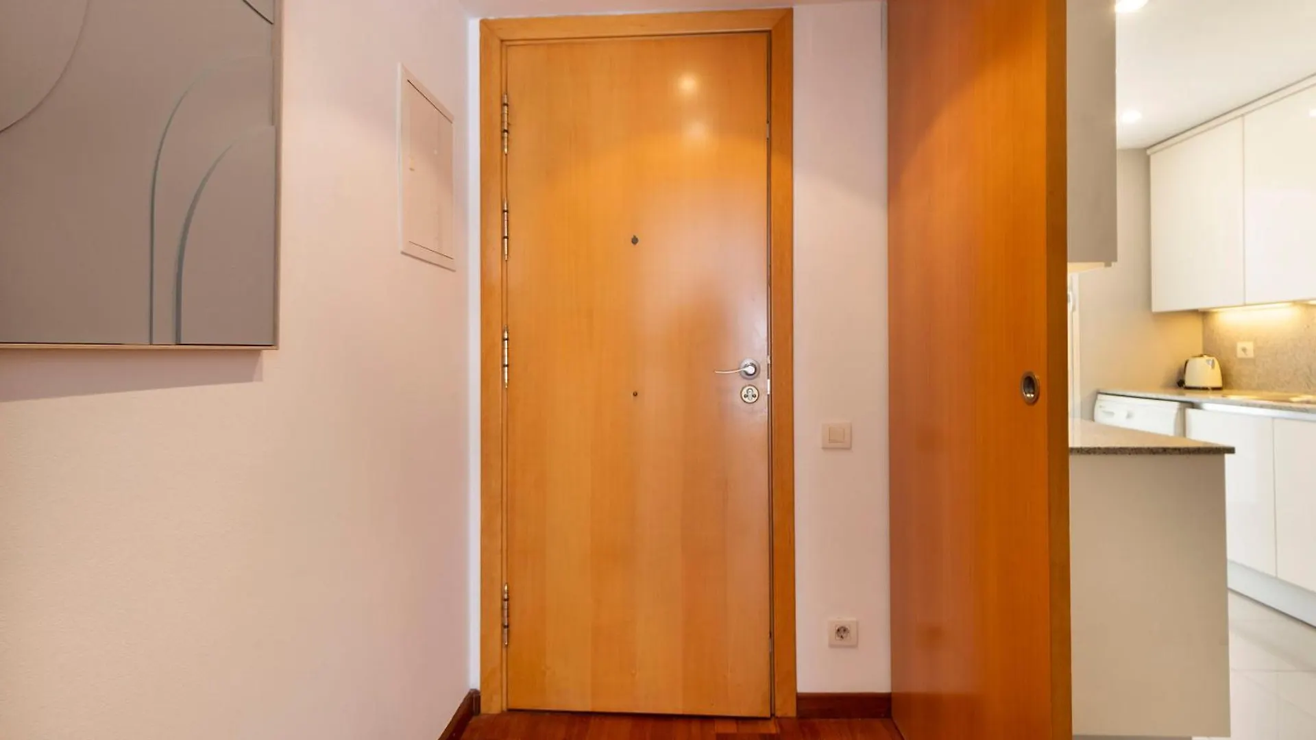 ברצלונה Enjoy Apartments Calle Paris Super Stylish ספרד