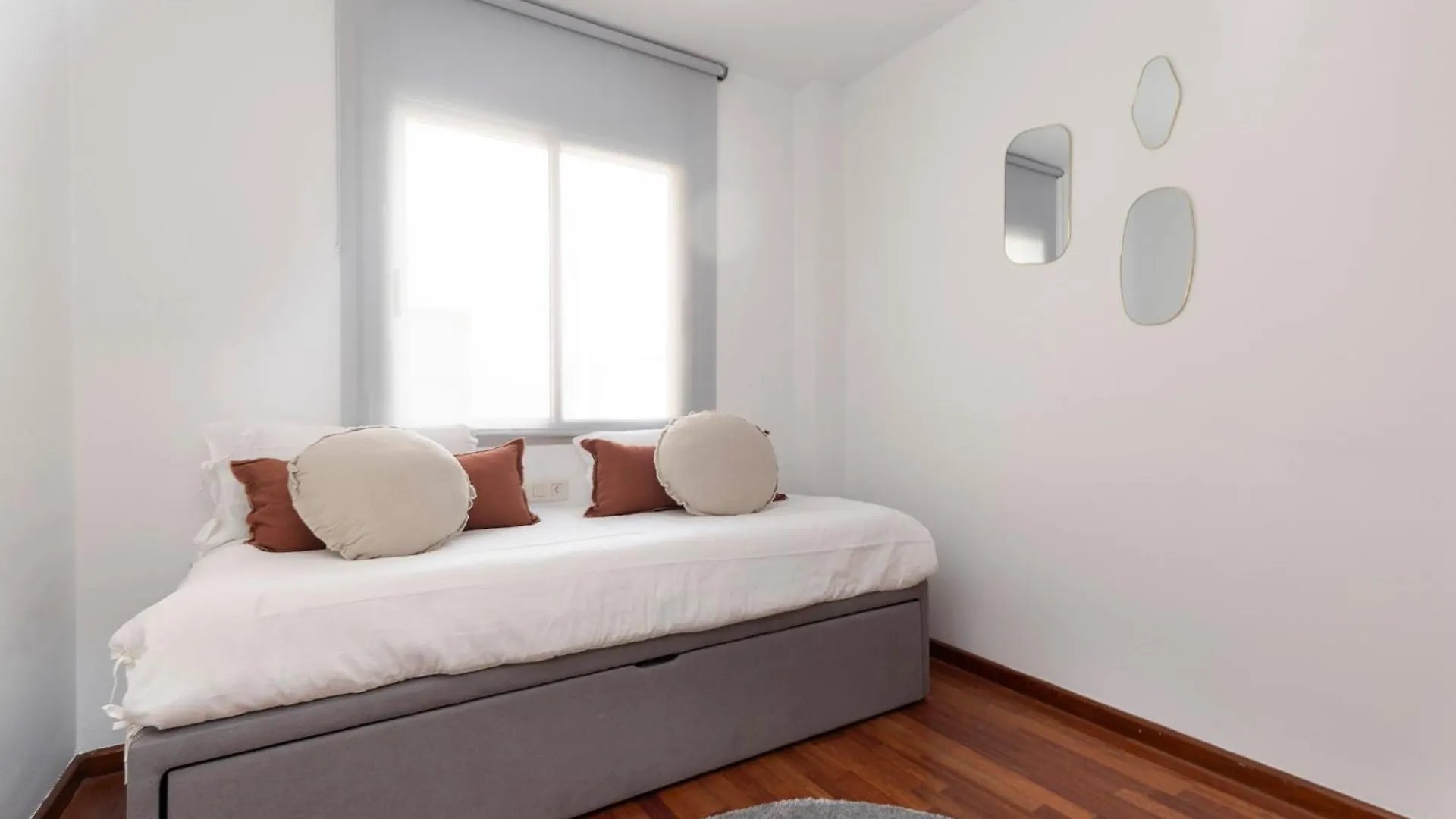 ברצלונה Enjoy Apartments Calle Paris Super Stylish